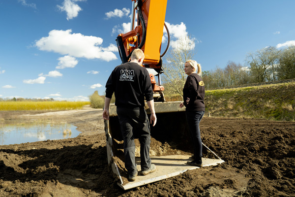 Planierlöffel für Tiltrotator - aus hochfestem Stahl hergestellt.
