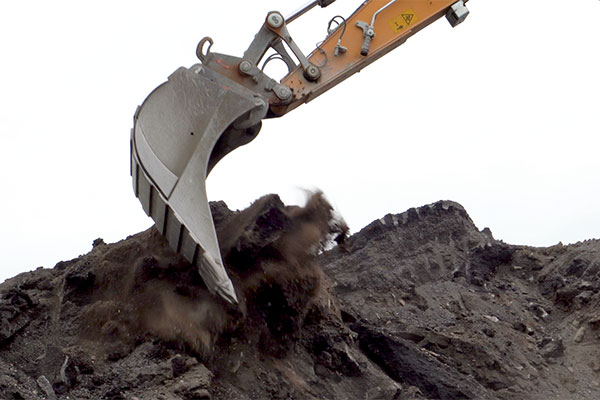 Heavy duty graveskovl til nedbrydning af asfalt